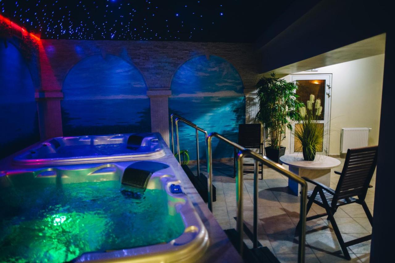 Hotel Forum Fitness Spa & Wellness Lublin Exterior photo